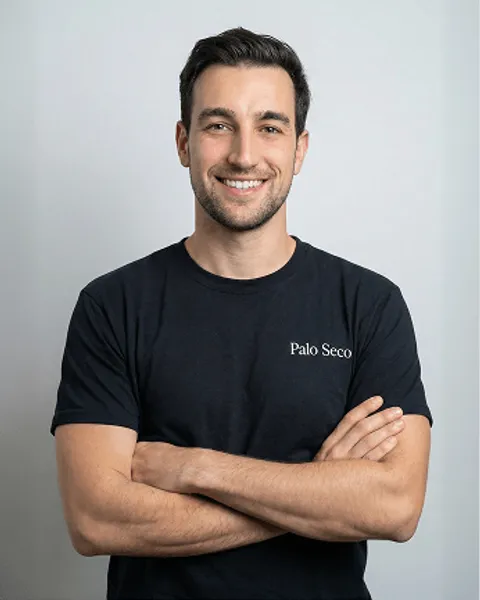 Roger, Social Media en Palo Seco